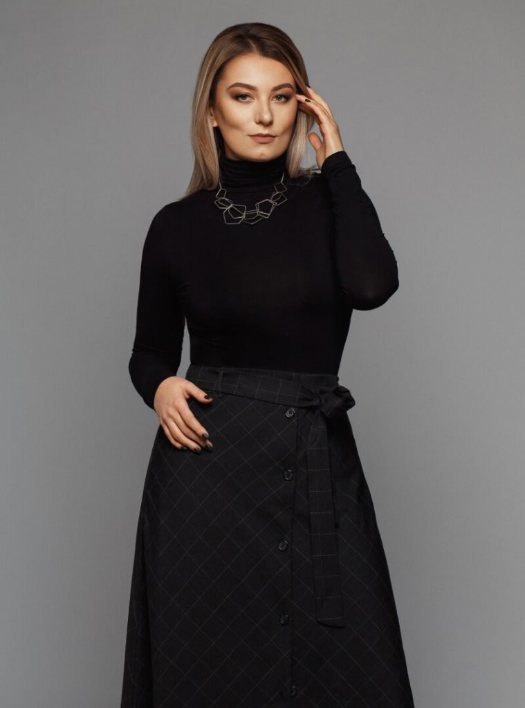 Fashion Designer Spring Summer Collection Cover Img 759x1024