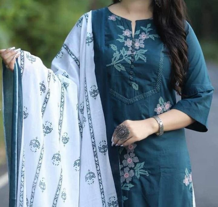 Home 220eb336721ee4ca341b619a138d1ba3.jpg 720x720q80